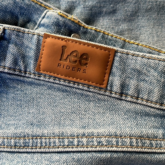 Lee Riders High Rise Relaxed Skinny Jeans - Picture 6 of 6